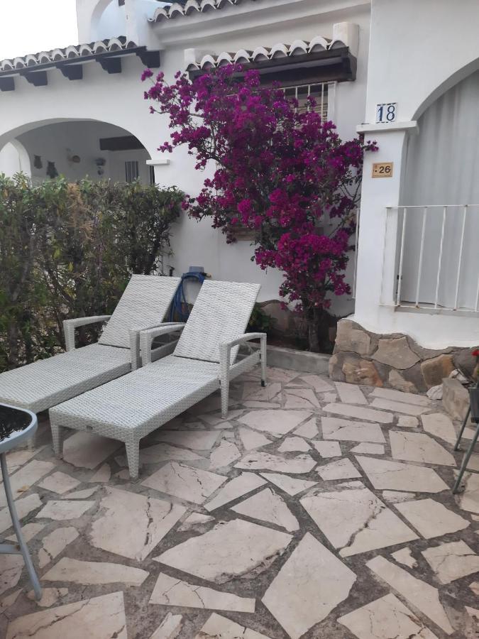 Precioso Bungalow En Moraira/ Lovely Bungalow In Moraira Villa ภายนอก รูปภาพ